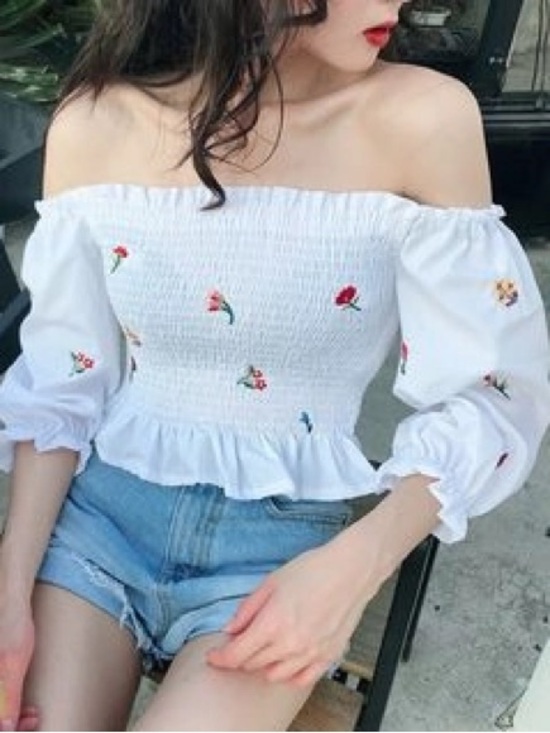 Zara Tops - Zara NWOT White Floral Embroidered Off Shoulder Smocked Ruffle Crop Top (Medium)